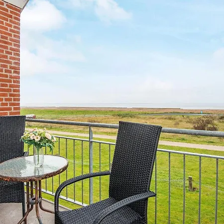 度假居 6 Person In