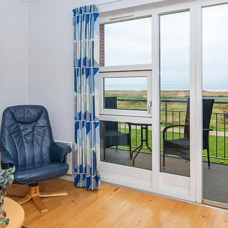 6 Person In 度假居 Højer