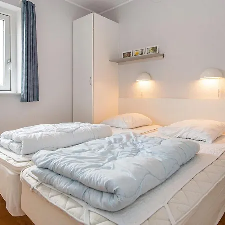 Hébergement de vacances 6 Person In *